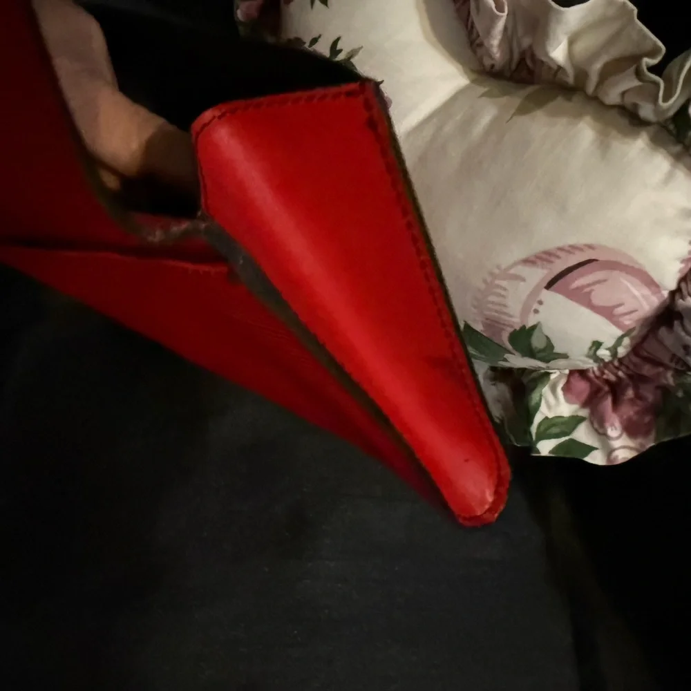 Authentic Louis Vuitton Carnime Red Epi Art Clutch - Picture 11 of 17